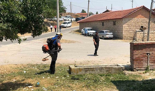 Şehidin cenaze namazı öncesi ekipler çalışma yapıyor