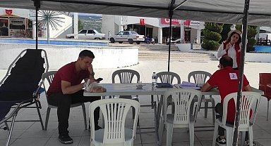 Selendili vatandaşlar kan bağışına yoğun ilgi gösterdi