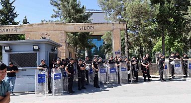 Silopi'de DEM Parti yürüyüşüne tepki gösteren bir kişi darbedildi