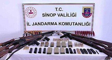 Sinop'ta kaçak silah ve ürün operasyonu: 5 gözaltı