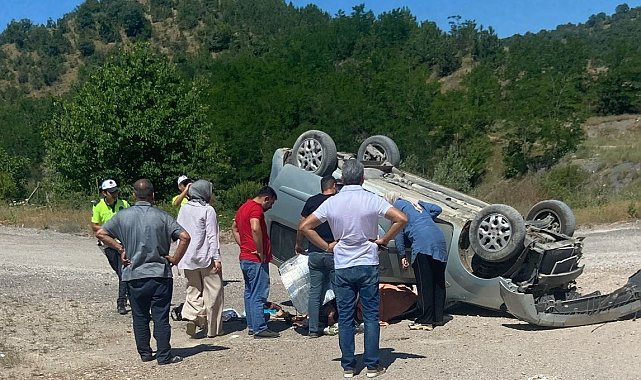 Sinop'ta otomobil takla attı: 3 yaralı