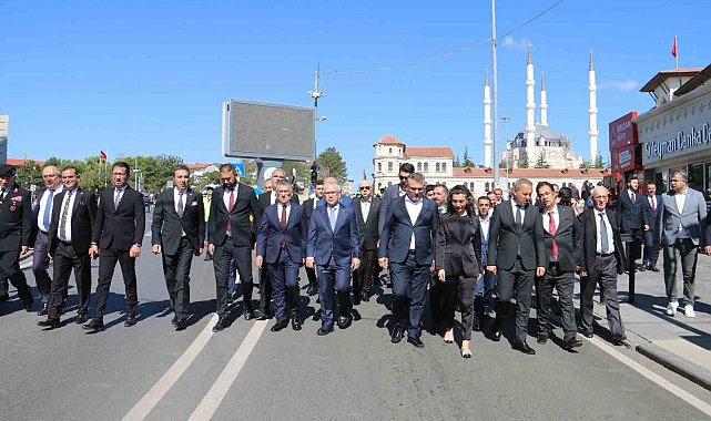 Sivas olaylarında hayatını kaybedenler anıldı