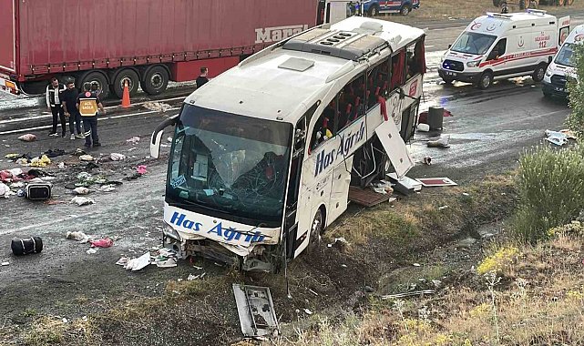 Sivas'ta otobüs kazasında ölenlerin kimlikleri tespit edildi