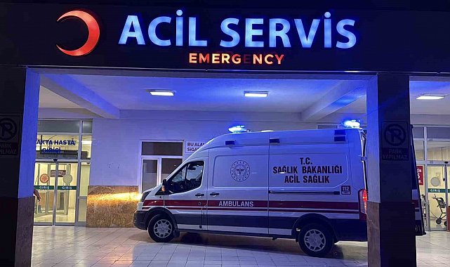Sivas'ta trafik kazası geçiren Bitlis eski Valisi Karaömeroğülu'nun durumu ciddiyetini koruyor