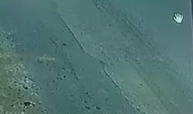 Siverek'te otomobilin yayalara çarptığı an güvenlik kamerasında