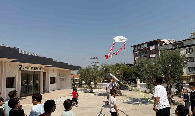Soma'da uçurtmalar Filistin için havalandı