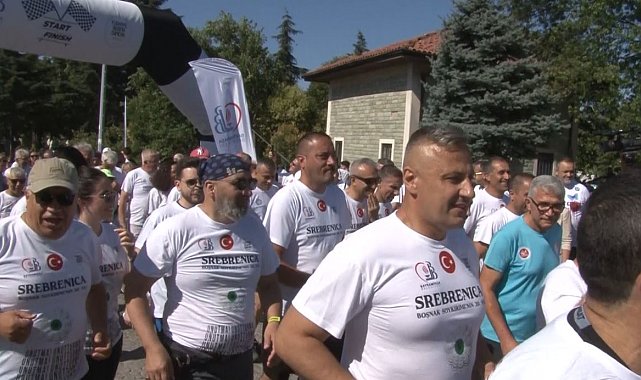 Srebrenitsa Soykırımı'nın 30. yılında hayatını kaybedenler için anma koşusu düzenlendi