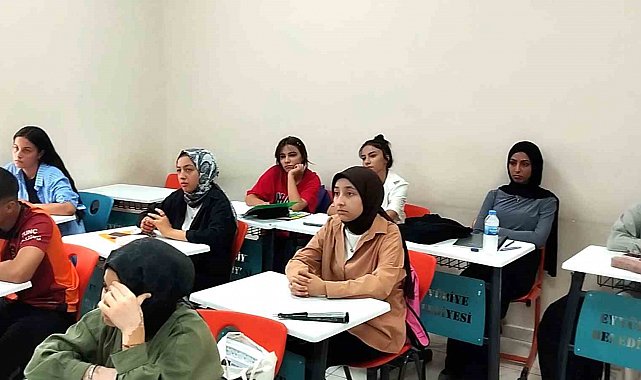 Süleymanşah Gençlik Merkezinde yaz dersleri başladı