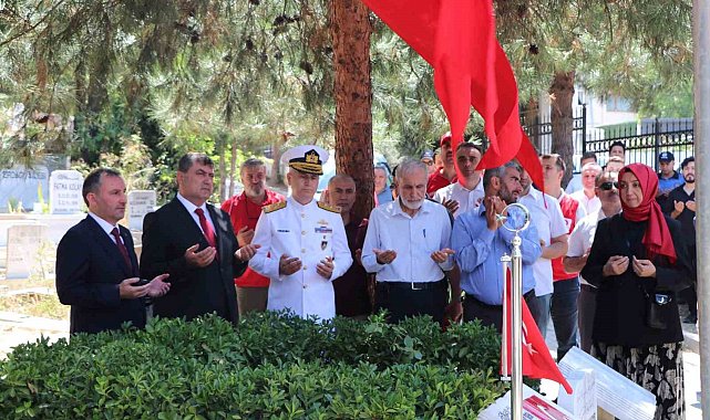 Sultanbeyli'de 15 Temmuz şehitleri dualarla anıldı