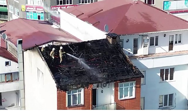 Sultanbeyli'de 5 katlı binanın çatısında yangın