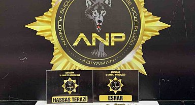 Şüpheli araçta uyuşturucu ele geçirildi: 3 gözaltı