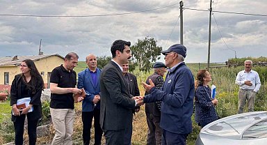 Susuz Kaymakamı Tutal, makamda oturmuyor