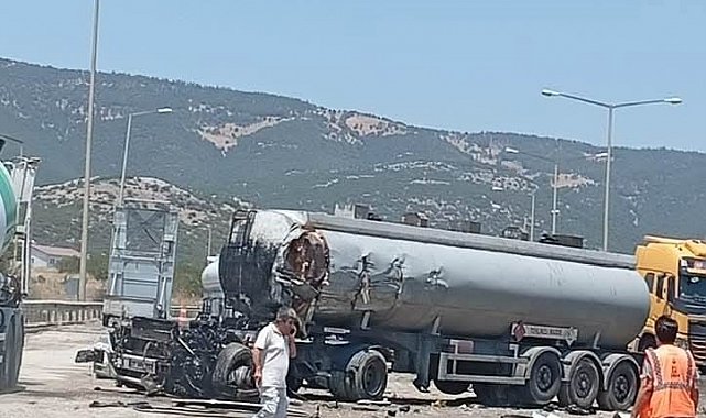 TAG Otoyolu'nda tanker ile kamyon kafa kafaya çarpıştı: Sürücüler hayatını kaybetti