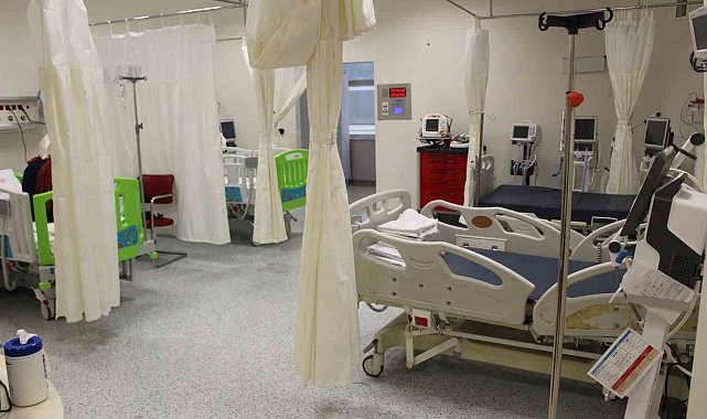 Tatvan Devlet Hastanesi'nde çocuk yoğun bakım servisi hizmete açıldı