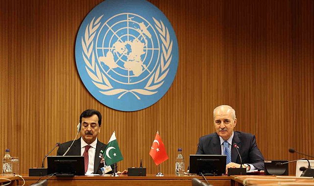 TBMM Başkanı Kurtulmuş, Pakistan Senato Başkanı Gilani ile görüştü