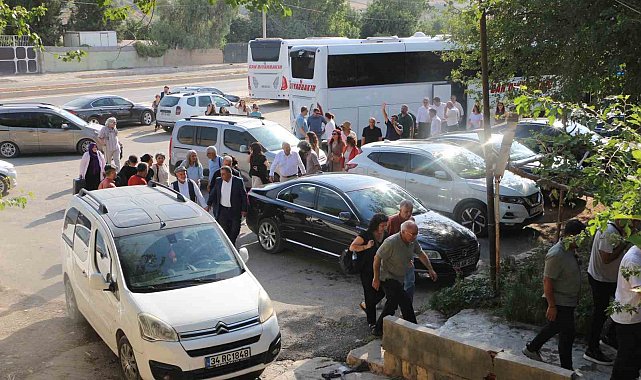 Terör örgütü PKK'nın silah bırakma programını takip edecek heyet Irak'a geçiş yaptı