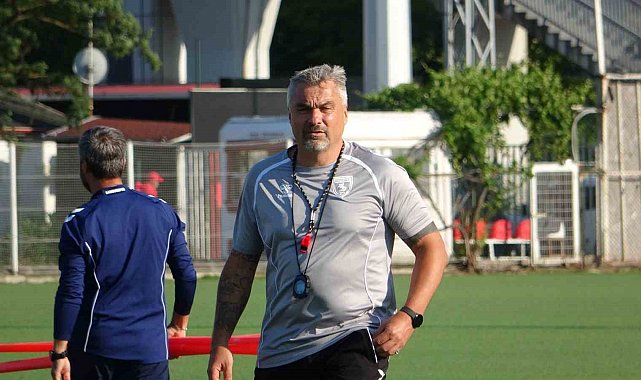 Thomas Reis: "Her kulvarda savaşmak için dört gözle sezonu bekliyoruz"