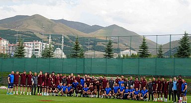 Trabzonspor'un Erzurum kampı başladı