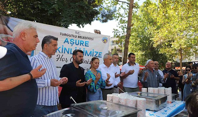 Turgutlu Belediyesinden aşure hayrı