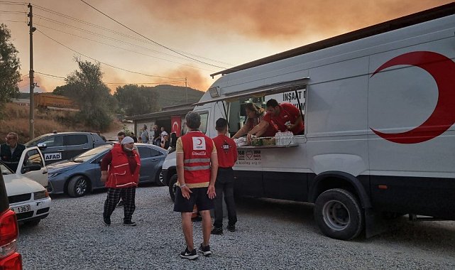 Türk Kızılay'ın orman yangınlarıyla mücadeleye desteği sürüyor