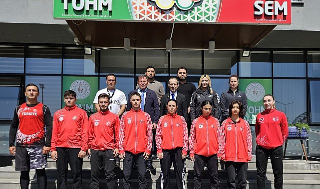 Türkiye Wushu Kung Fu Federasyonu Başkanı Akyüz, Kayseri'de sporcularla buluştu