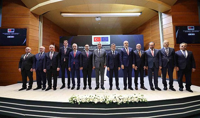 Ulaştırma ve Altyapı Bakanı Uraloğlu: "Ulaşım ve haberleşme alanında yaklaşık 300 milyar dolarlık yatırım gerçekleştirdik"