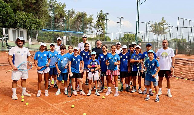 Ürdünlü tenisçiler kamp için Adana'da