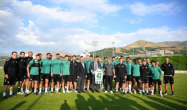 Vali Çiftçi, Konyaspor antrenmanını izledi