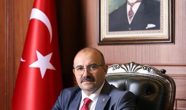 Vali İsmail Ustaoğlu, "15 Temmuz, vatan sevgisinin, cesaretin, fedakarlığın ve sarsılmaz inancın destanıdır"