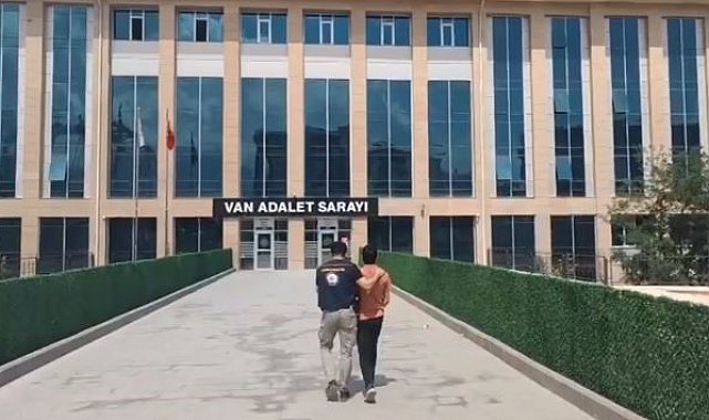 Van'da 2 organizatör tutuklandı