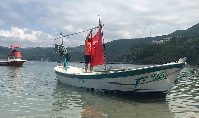 Yağlı direk yarışmasında büyük heyecan