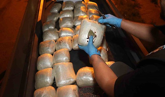 Yakıt tankerine zulalanmış 21.5 kilo uyuşturucu ele geçirildi