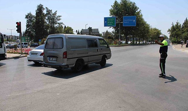 Yangın sonrası otoban girişinde araç yoğunluğu oluştu