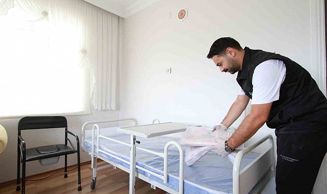 Yatağa bağımlı hastalara ekipman desteği