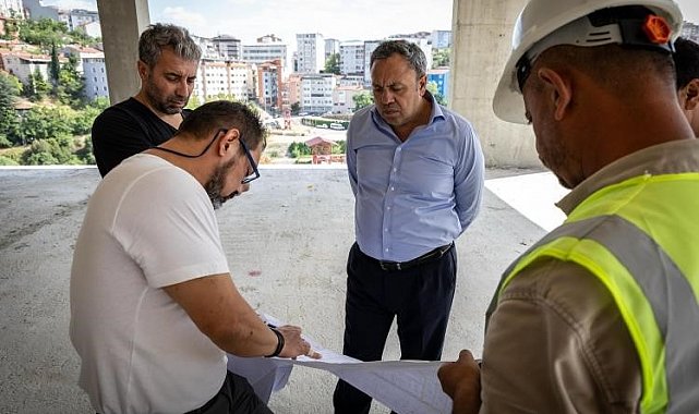 Yeni hizmet binası çalışmalarını denetledi