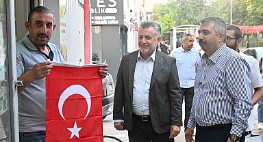 Yıldırım al bayraklarla donatıldı