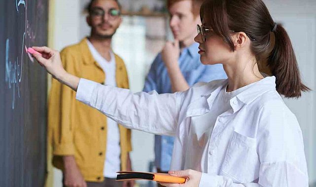 YKS gençleri için ücretsiz tercih danışmanlığı AKM önünde başlıyor