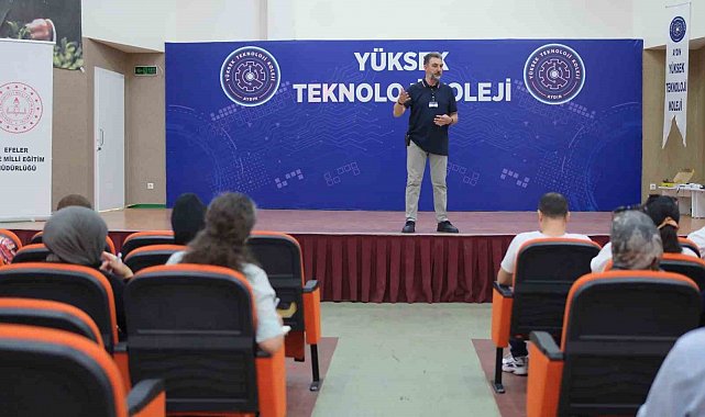 Yüksek Teknoloji Koleji koordinatörü Dr. Başaran, yapay zeka eğitiminin müfredata eklenmesini değerlendirdi