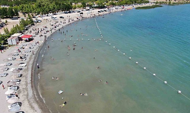 Yüzerken kalp krizi geçiren şahıs hayatını kaybetti