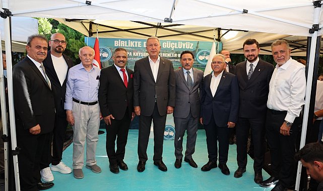 119 yıllık tarihi saat kulesi Avrupalı Türk'lere hizmet verecek