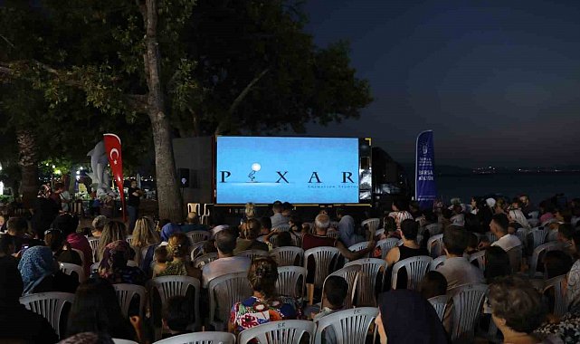 'Kamyoled' ile açık havada sinema keyfi