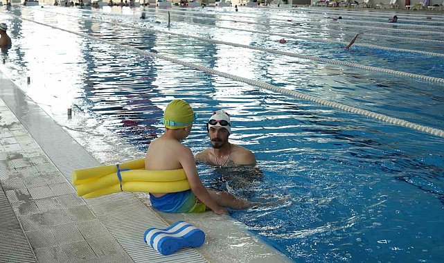'Yüzme Bilmeyen Kalmasın' projesi ile Niğde'de binlerce çocuk yüzme öğrendi