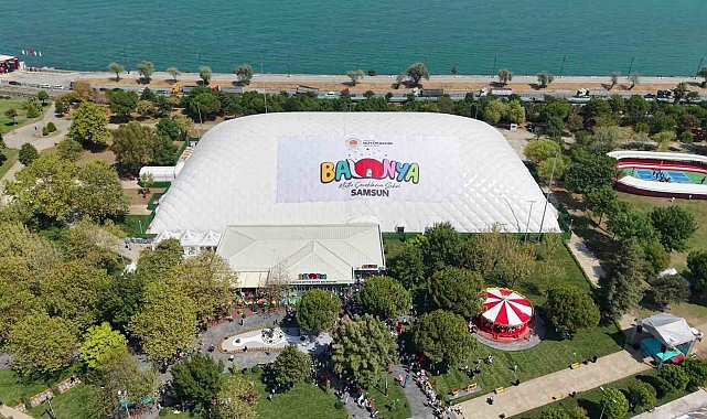 600 çocuk aynı anda oynayabiliyor: Türkiye'nin en büyük kapalı şişme oyun parkı Samsun'da açıldı