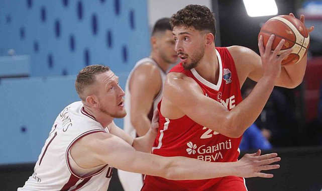 A Milli Erkek Basketbol Takımı, Avrupa Şampiyonası'na galibiyetle başladı