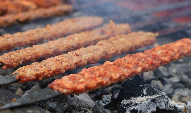 Adana Kebabında karbonat, hamur ve ekmek hilesine dikkat