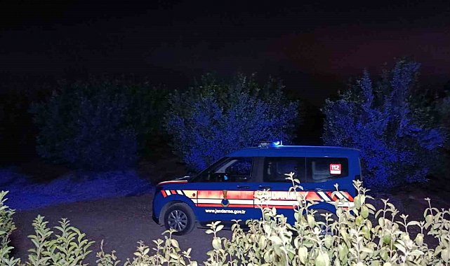 Adana'da düşen eğitim uçağının enkazında ekipler inceleme yaptı