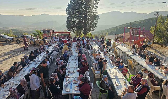 Adana'da orman yangınlarının sönmesi için dualar edildi, kurban kesildi