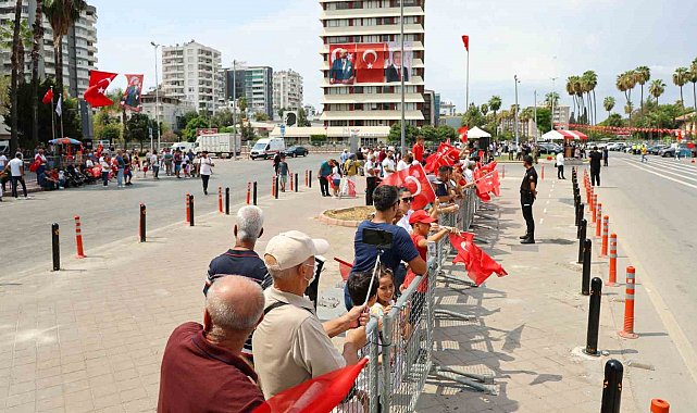 Adana'da Zafer Bayramı kutlamaları