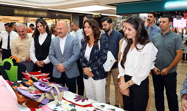 Adıyamanlı kadınların el emeği göz nuru eserleri görücüye çıktı