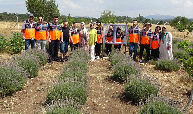 AFAD gönüllüleri lavanta bahçesinden çevreye duyarlılık mesajı verdi